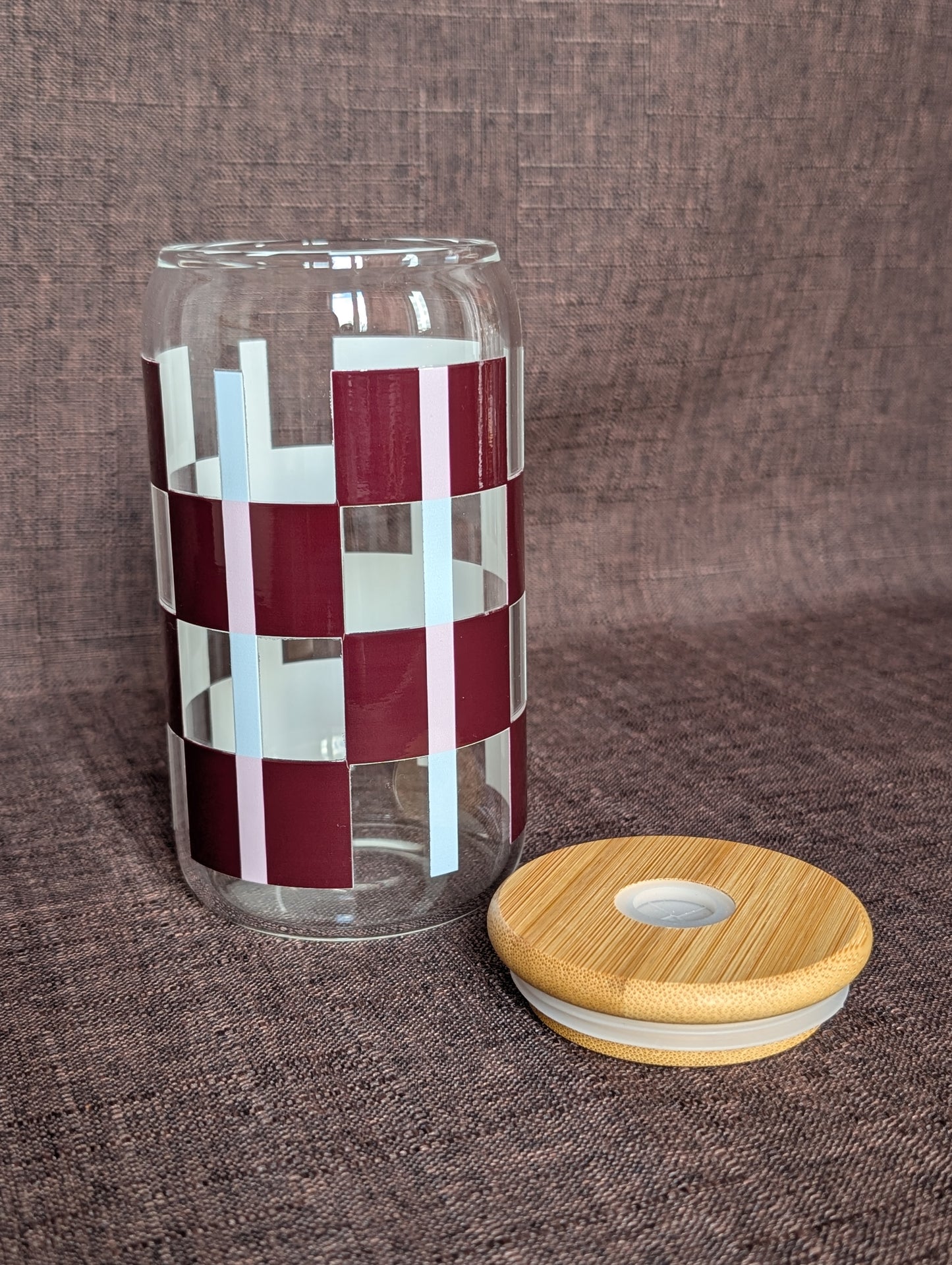verre bourgogne, rose pâle et bleu pâle